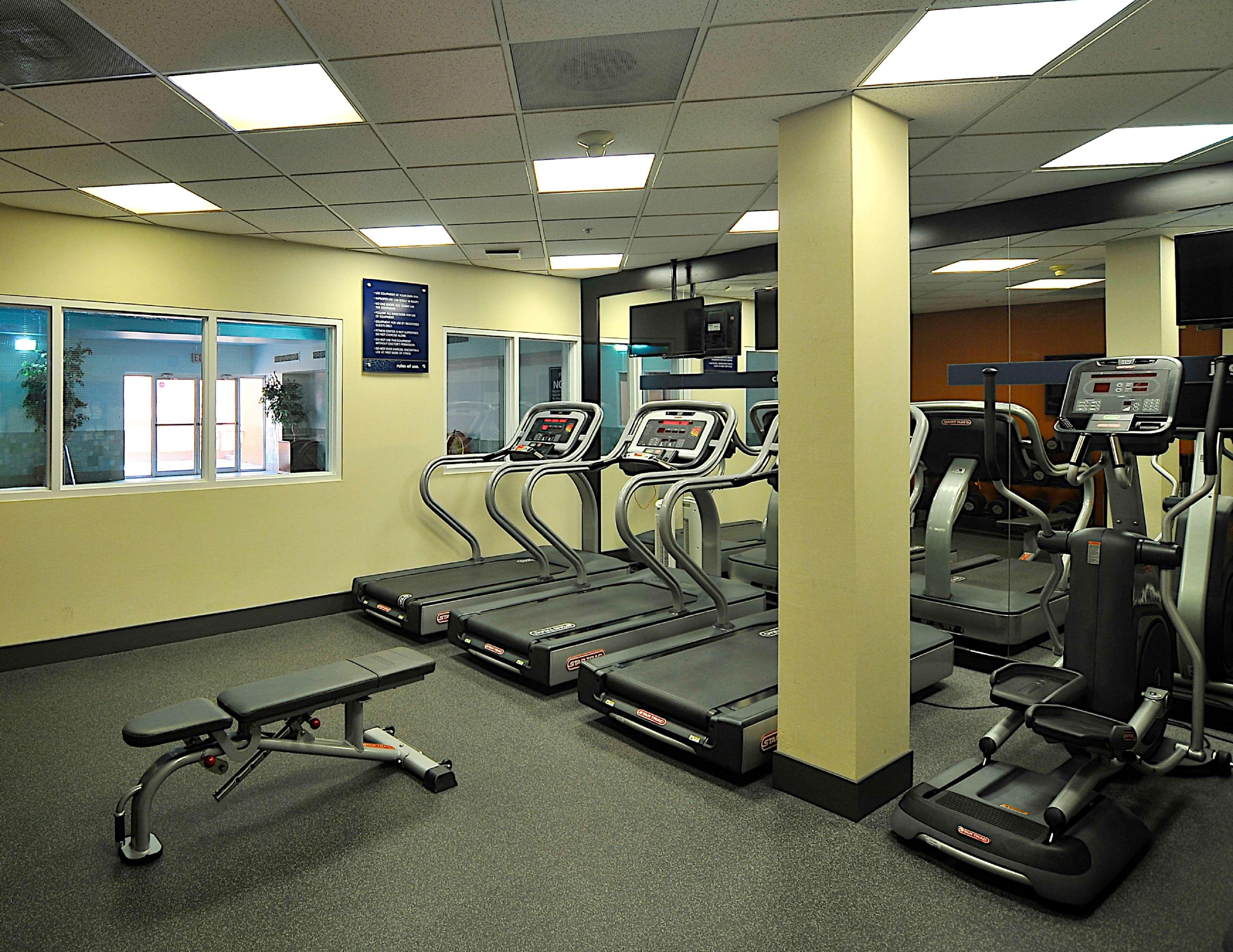 Hampton Inn & Suites By Hilton Calgary-Airport Ngoại thất bức ảnh