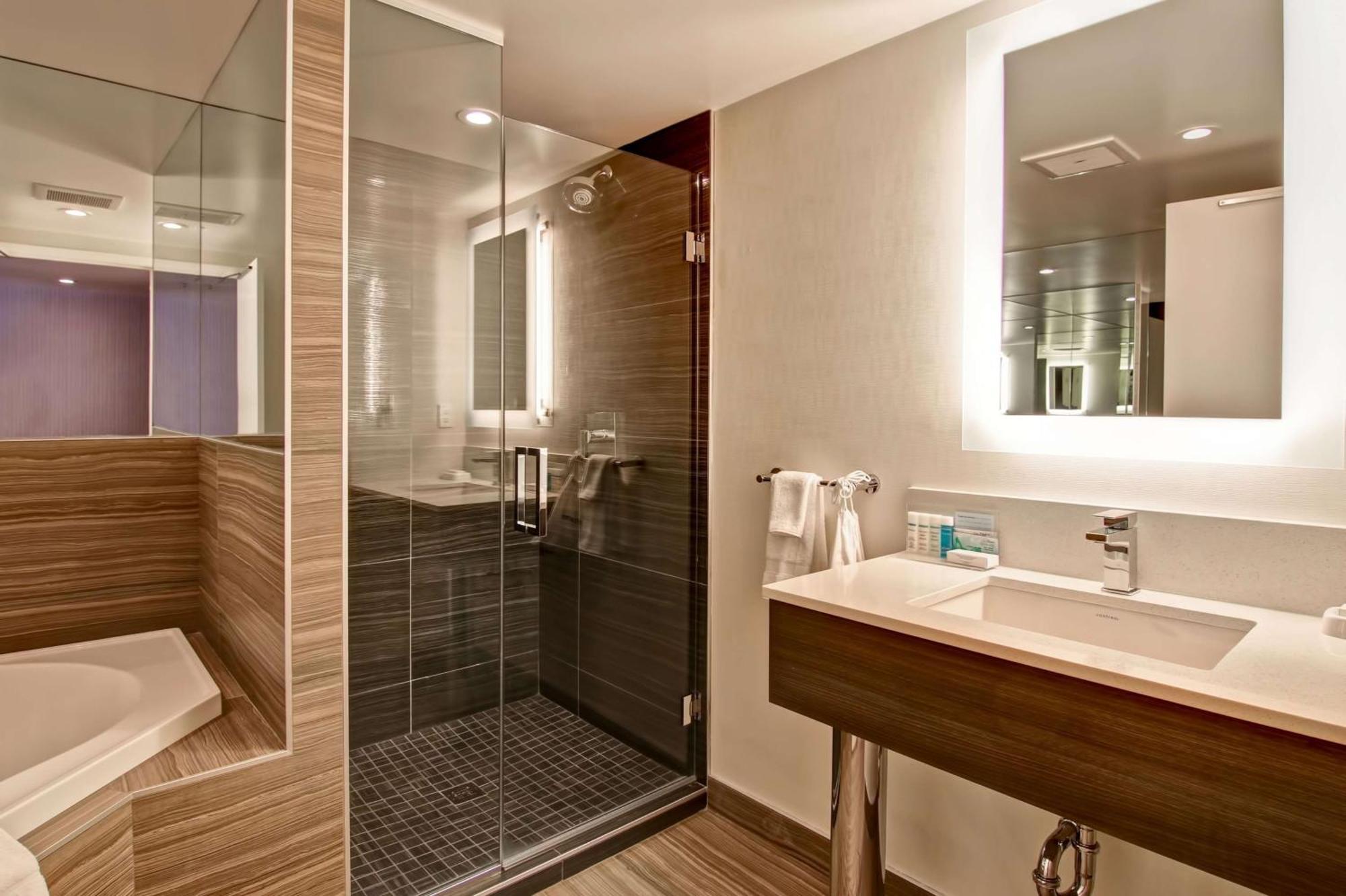 Hampton Inn & Suites By Hilton Calgary-Airport Ngoại thất bức ảnh