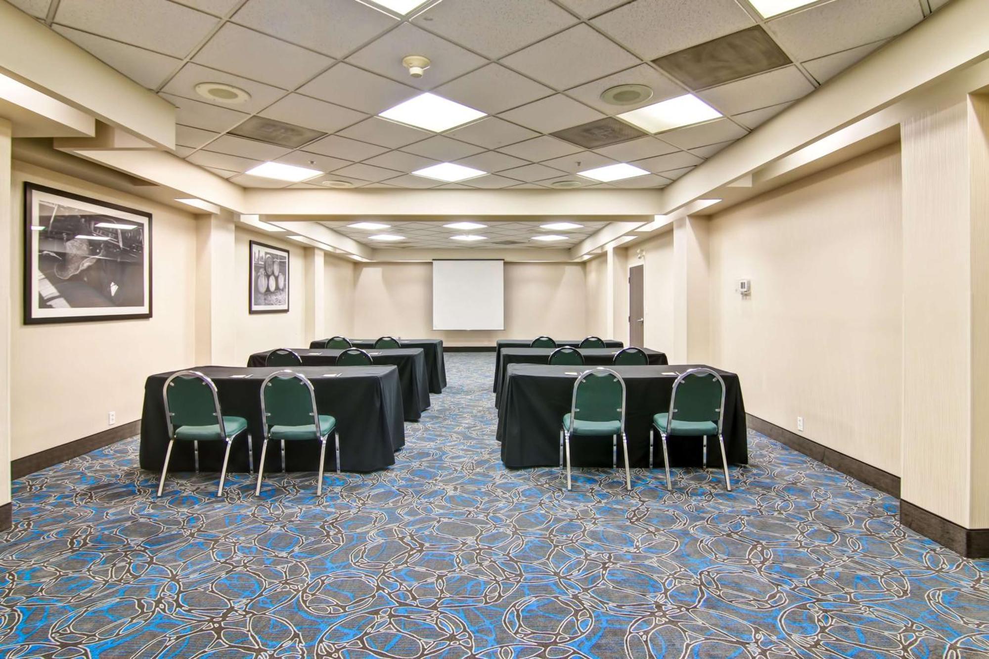 Hampton Inn & Suites By Hilton Calgary-Airport Ngoại thất bức ảnh