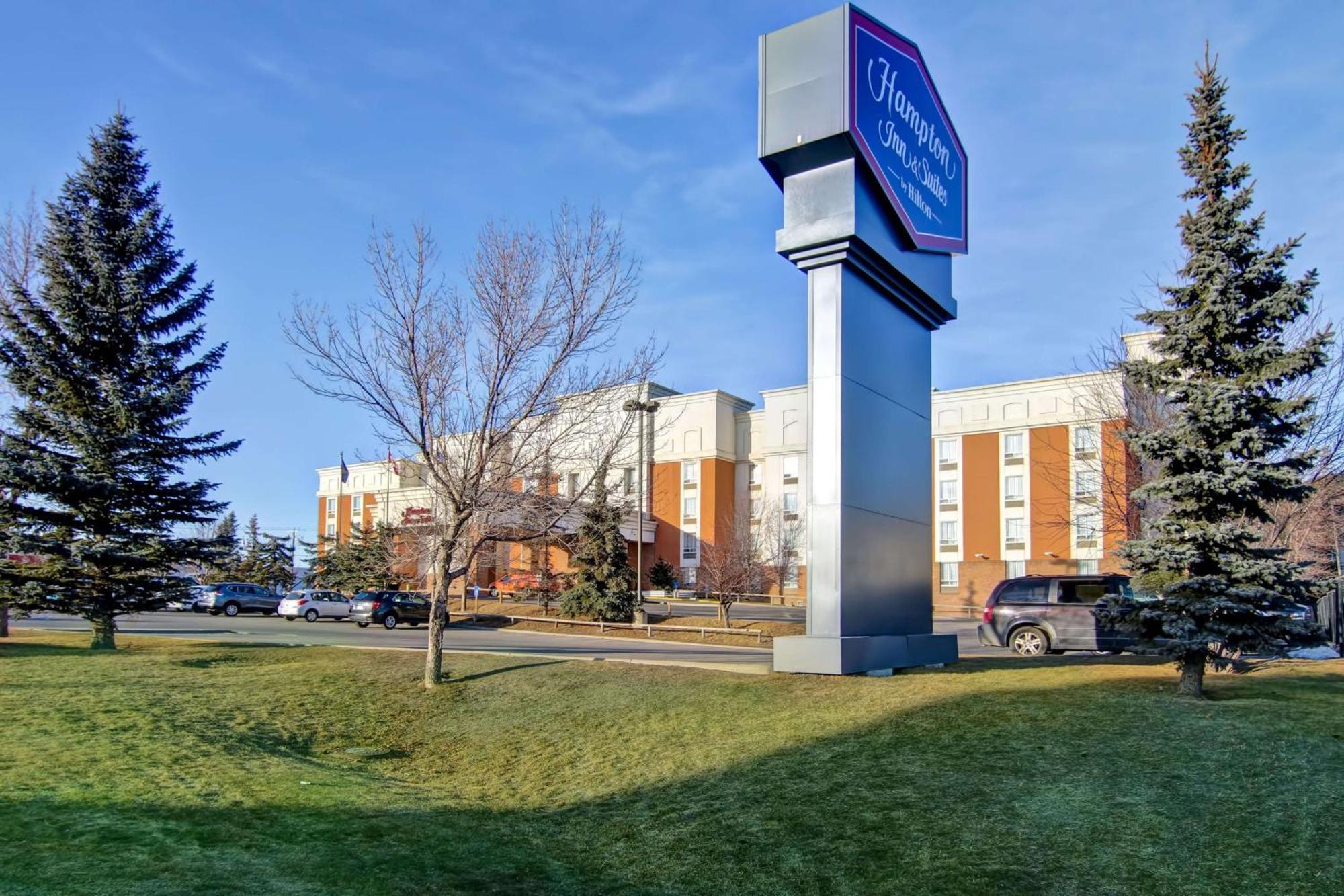 Hampton Inn & Suites By Hilton Calgary-Airport Ngoại thất bức ảnh