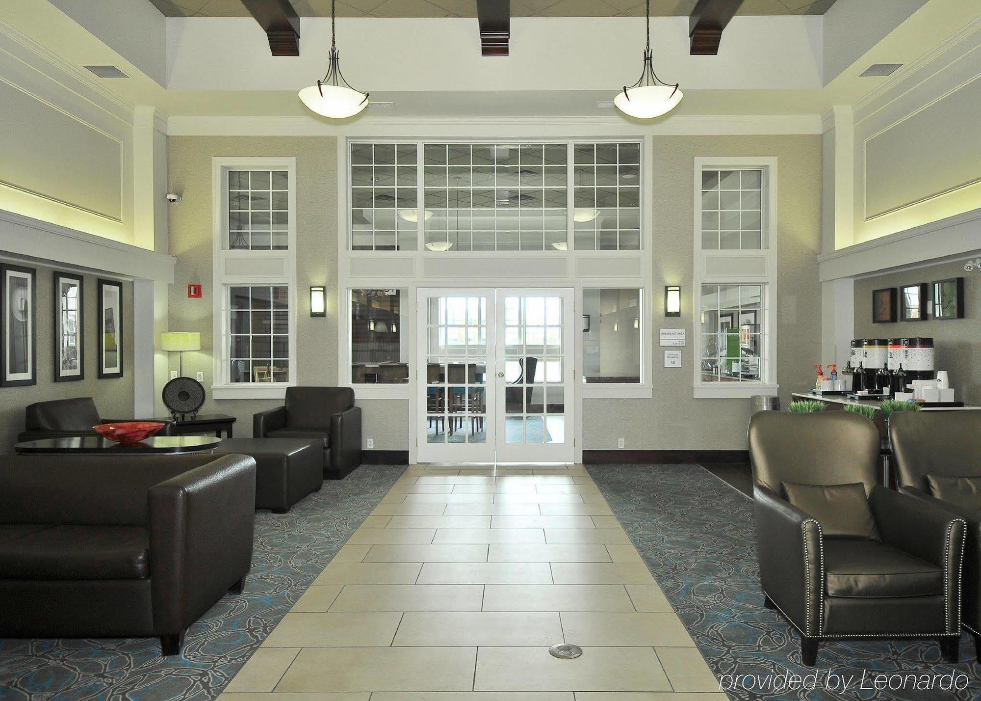 Hampton Inn & Suites By Hilton Calgary-Airport Ngoại thất bức ảnh