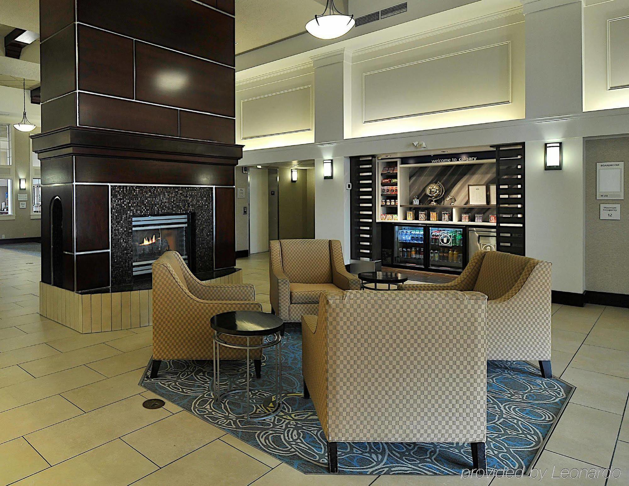 Hampton Inn & Suites By Hilton Calgary-Airport Ngoại thất bức ảnh
